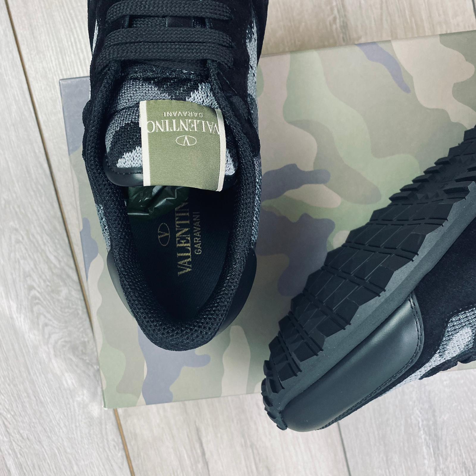 Valentino Rockrunner Sneakers - Black