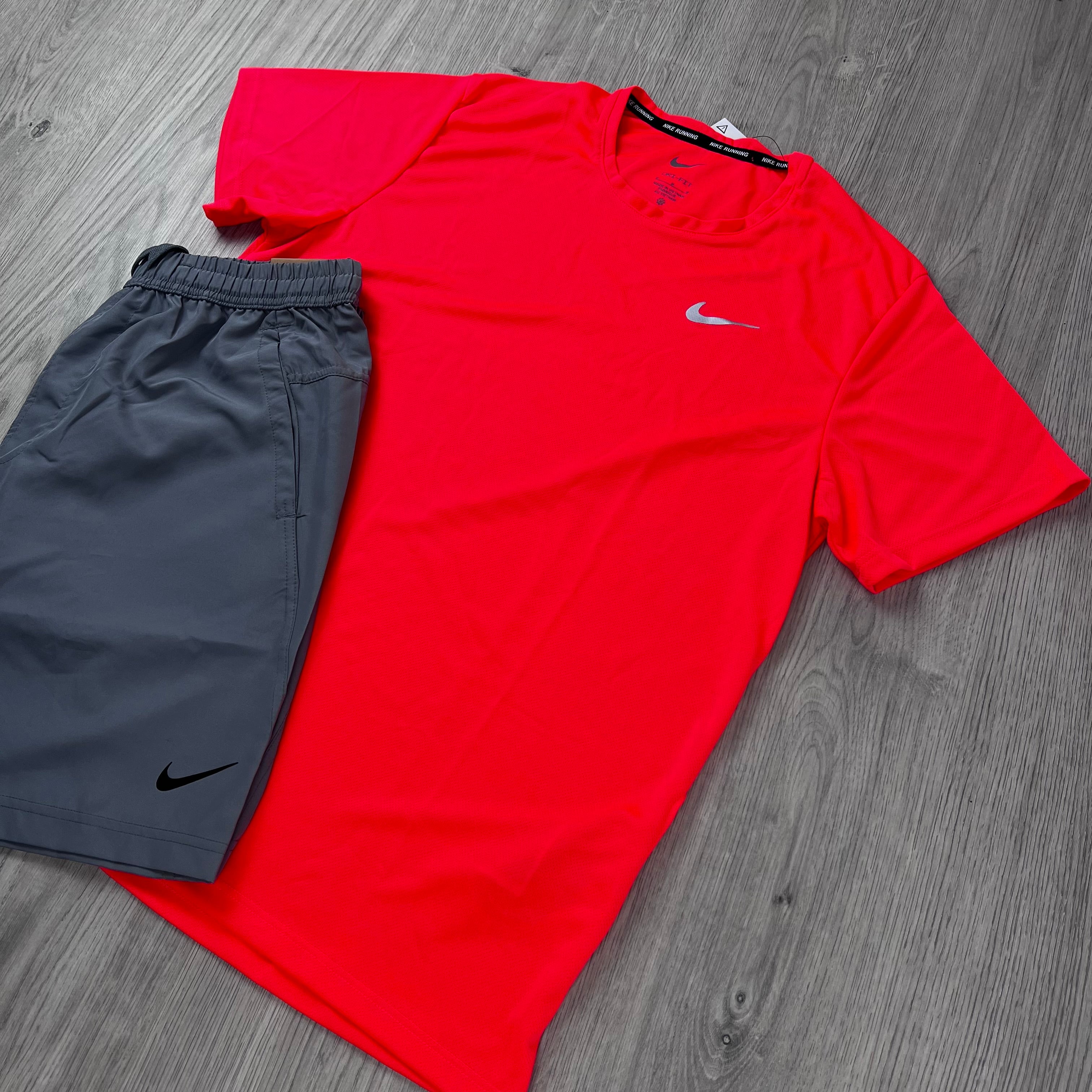 Nike 'Miler' Set - Crimson/Smoke Grey