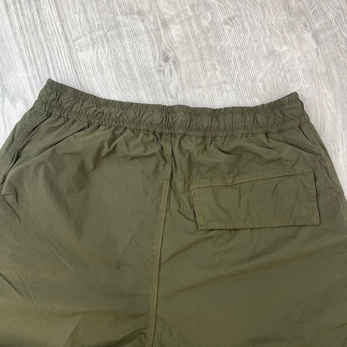 Stone Island Ghost SMERIGLIATO Cargo Trousers - Military Green