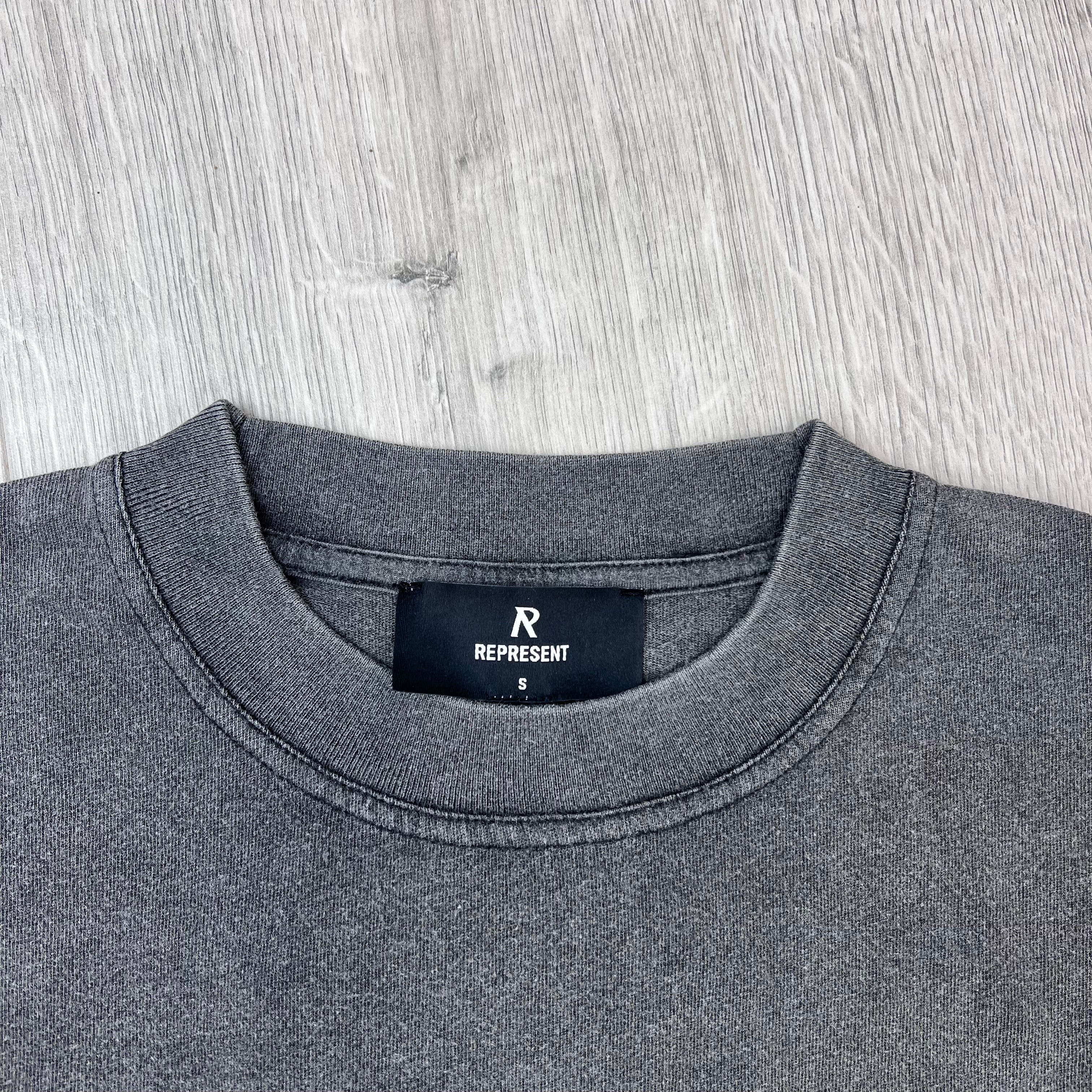 Represent Owners Club Script T-Shirt in Vintage Grey - Neck label.